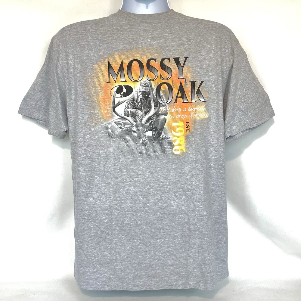 Mossy Oak Takes A Legend Hunting T-Shirt Mens Large Gray Deer Graphic Tee